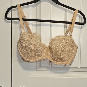 NWOT 34DD Balconette Bra Dobreva